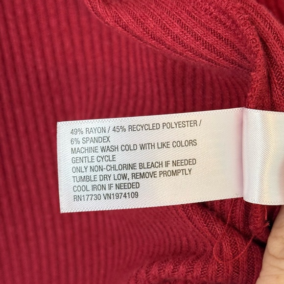 Button-Up Cardigan - Picture 4 of 5